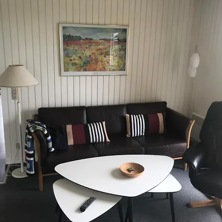 Awesome In With 3 Bedrooms *